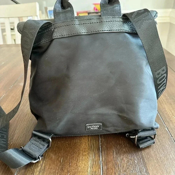 Botkier backpack - Picture 2 of 12